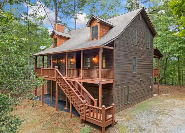 Property at 329 Vista Chalet Dr, Ellijay, GA 30540, 5 beds, 3.5 baths