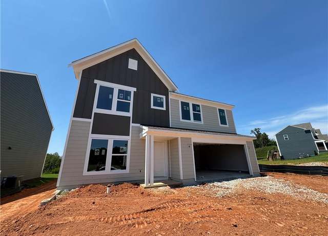 Property at 24 Warrior Ct, Hoschton, GA 30548, 4 beds, 3.5 baths