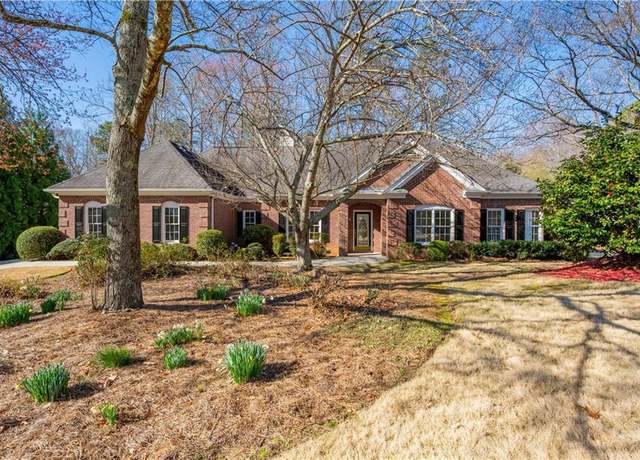 Property at 4185 Waterford Dr, Suwanee, GA 30024, 4 beds, 3.5 baths