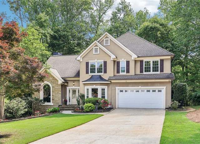 Property at 989 Pinfeather Ct, Lawrenceville, GA 30043, 5 beds, 3 baths