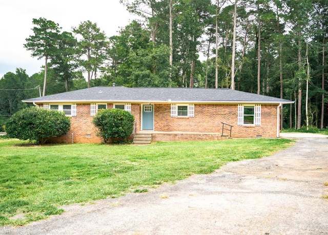 Property at 1548 Fairview Rd, Ellenwood, GA 30294, 3 beds, 2 baths