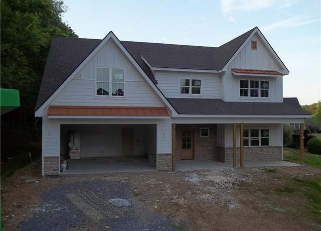 Property at 117 Quail Run Dr, Calhoun, GA 30701, 4 beds, 2.5 baths