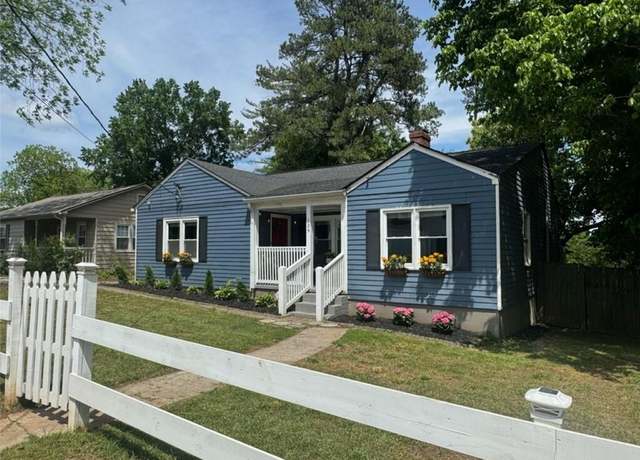 Property at 139 Merritt St SE, Marietta, GA 30060, 3 beds, 2 baths