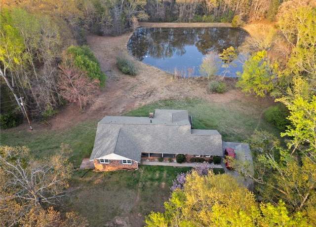 Property at 12421 Highway 36, Covington, GA 30014, 4 beds, 3 baths