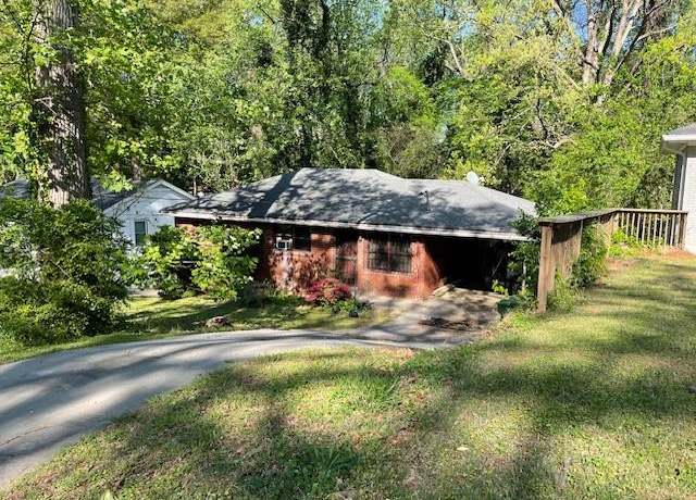 Property at 2216 Polar Rock Ave SW, Atlanta, GA 30315, 3 beds, 1 bath