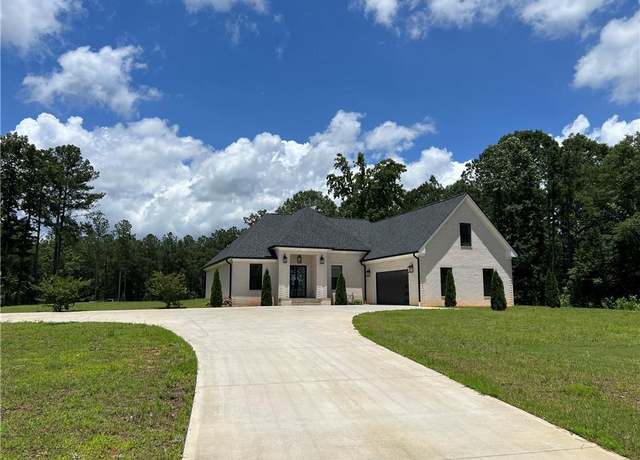 Property at 613 Bill Rutledge Rd, Winder, GA 30680, 4 beds, 3.5 baths