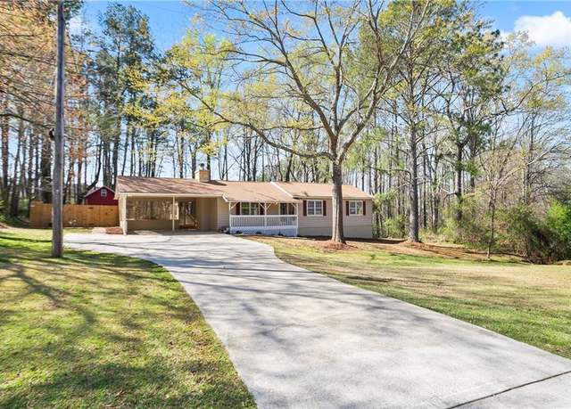 Property at 5095 Derry Rd NW, Acworth, GA 30101, 3 beds, 2 baths