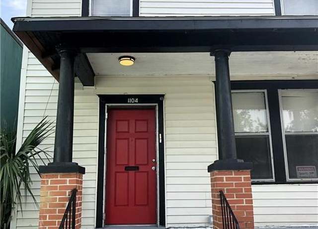 Property at 1104 E 40th St, Savannah, GA 31404, 3 beds, 1.5 baths