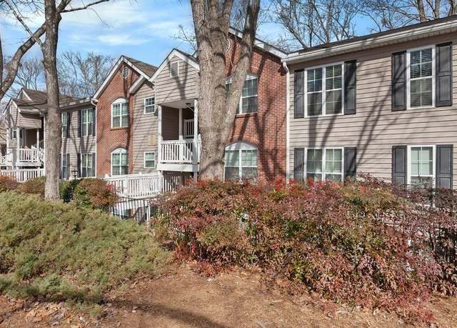 Property at 384 Teal Ct, Roswell, GA 30076, 2 beds, 2 baths