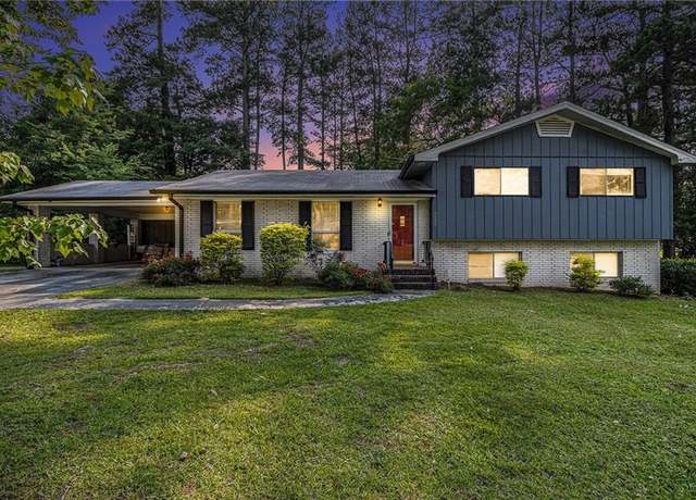 Property at 6085 Dunbritan Ln, Atlanta, GA 30349, 3 beds, 2 baths
