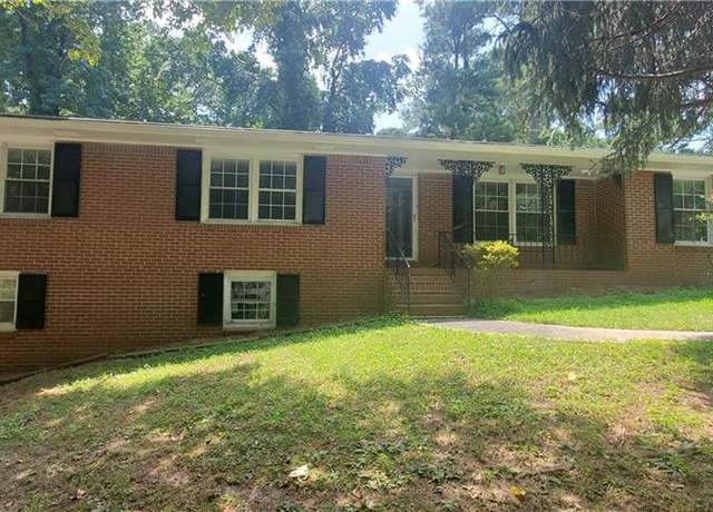 Property at 3879 Artist Vw, Decatur, GA 30034, 3 beds, 2 baths