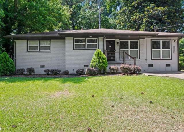 Property at 3021 San Juan Dr, Decatur, GA 30032, 2 beds, 2 baths