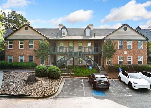 Property at 717 Beaufort Cir, Duluth, GA 30096, 3 beds, 2 baths