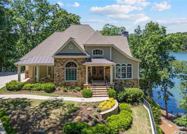 Property at 7815 Bamby Rd, Cumming, GA 30041, 5 beds, 3.5 baths