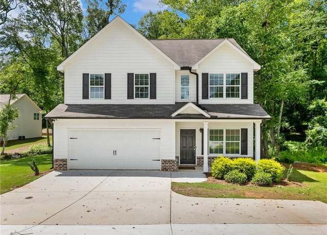 Property at 9701 Davis St, Braselton, GA 30517, 4 beds, 2.5 baths