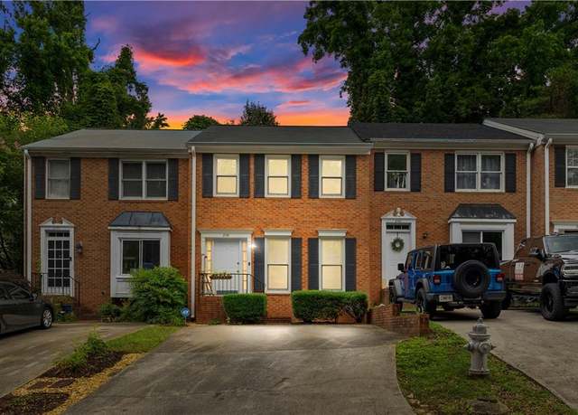 Property at 2779 Bentley Pl SE, Marietta, GA 30067, 2 beds, 2.5 baths