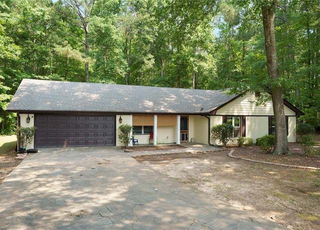 Property at 225 Hardwood Dr, Covington, GA 30016, 3 beds, 2 baths