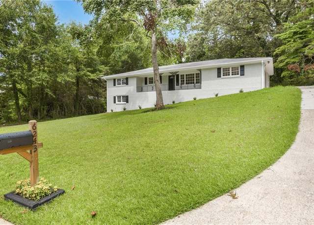 Property at 6243 David Ln SW, Mableton, GA 30126, 3 beds, 2 baths