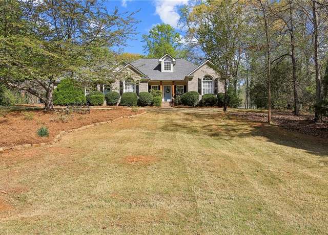 Property at 1104 Overland Park Dr, Braselton, GA 30517, 4 beds, 3 baths