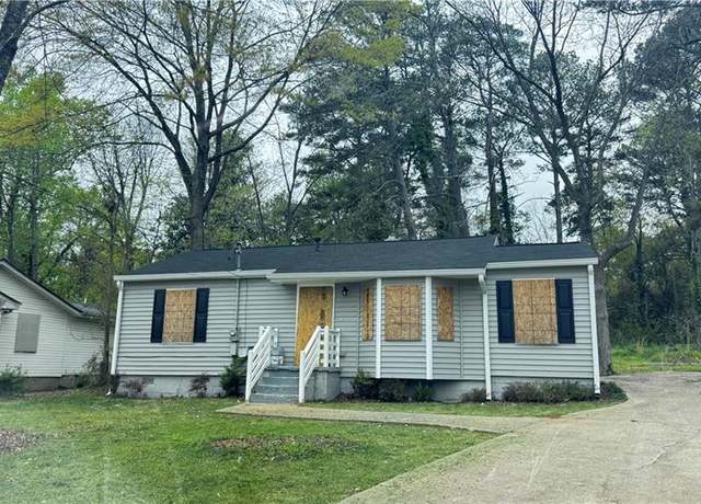 Property at 4262 Lindsey Dr, Decatur, GA 30035, 3 beds, 2 baths