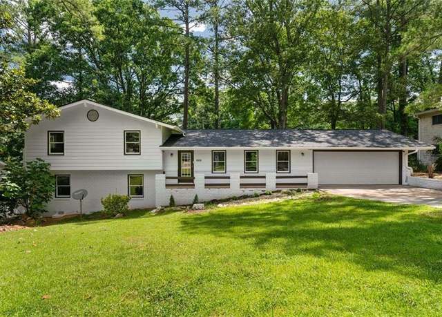 Property at 4214 Williamsburg Dr, College Park, GA 30337, 4 beds, 3 baths