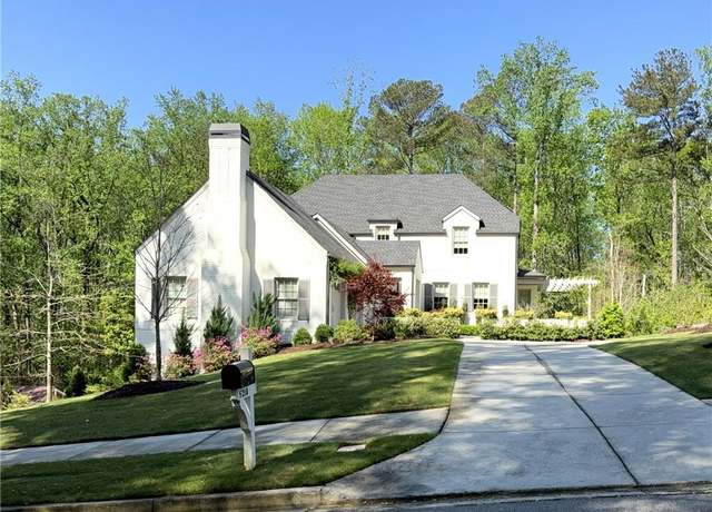 Property at 5210 Timber Trl S, Sandy Springs, GA 30342, 5 beds, 4 baths