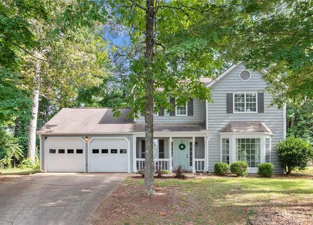 Property at 802 Bluff Pl, Woodstock, GA 30188, 3 beds, 2.5 baths