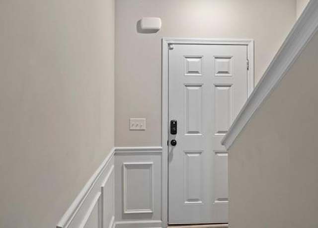 Property at 585 Mcwilliams Rd SE #903, Atlanta, GA 30315, 3 beds, 2.5 baths