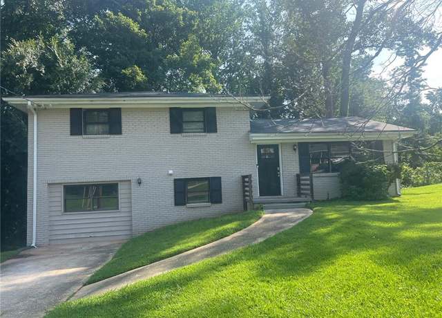 Property at 1870 Glen Echo Dr, Decatur, GA 30032, 5 beds, 2 baths