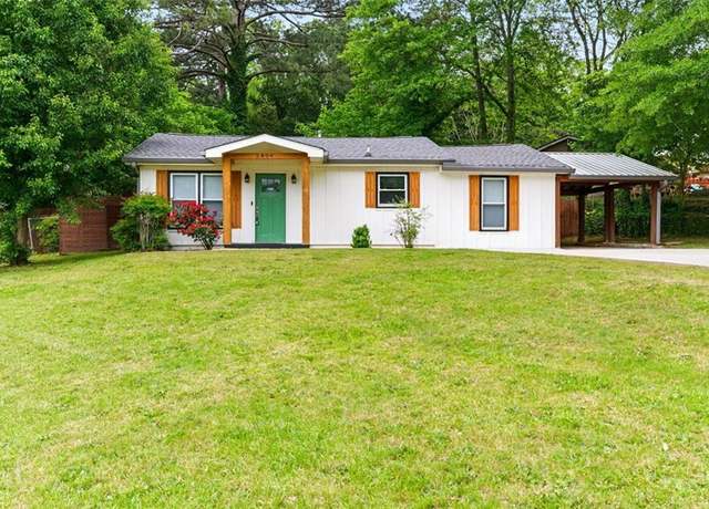 Property at 2804 Hall Dr SE, Smyrna, GA 30082, 3 beds, 2 baths