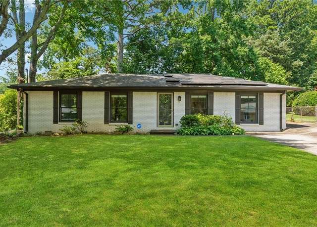 Property at 606 Lancelot Dr, Norcross, GA 30071, 3 beds, 2.5 baths