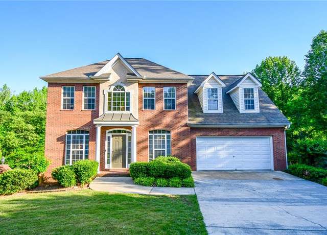 Property at 155 Cottage Cir, Fayetteville, GA 30215, 5 beds, 3.5 baths