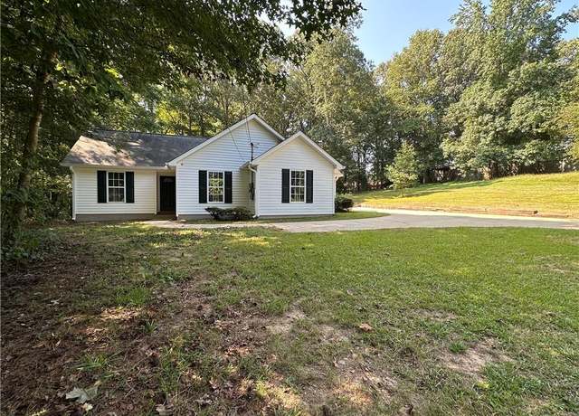 Property at 95 Brookspine St, Villa Rica, GA 30180, 4 beds, 2 baths