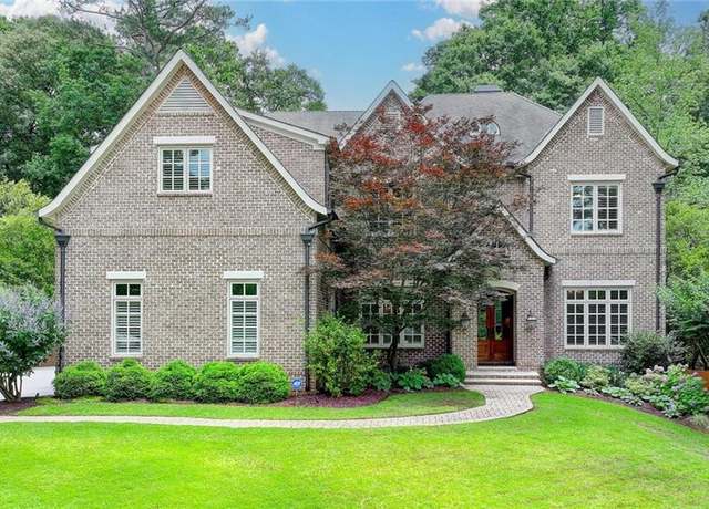 Property at 272 Lake Forrest Ln NE, Atlanta, GA 30342, 7 beds, 6.5 baths