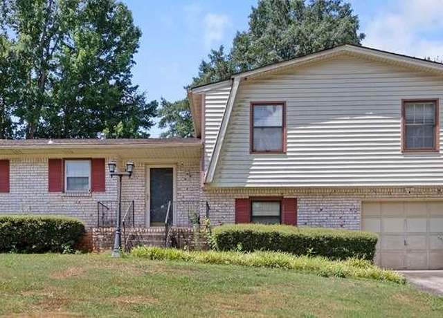 Property at 2323 Emerald Falls Dr, Decatur, GA 30035, 3 beds, 2 baths