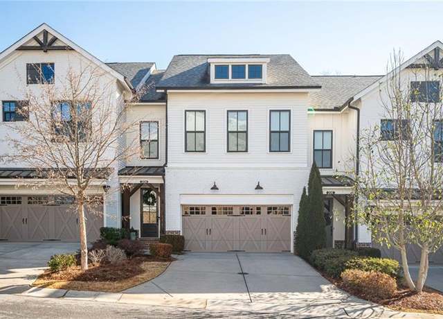 Property at 204 Phillips Ln, Alpharetta, GA 30009, 3 beds, 2.5 baths