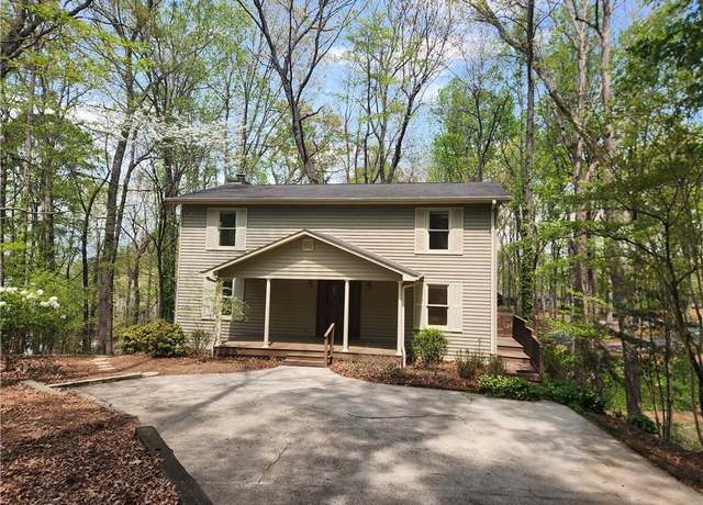 Property at 2567 Wahoo Pl, Gainesville, GA 30506, 4 beds, 3 baths