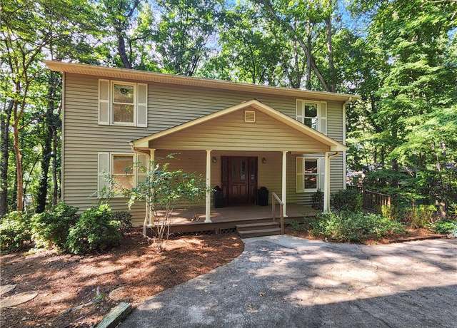 Property at 2567 Wahoo Pl, Gainesville, GA 30506, 4 beds, 3 baths