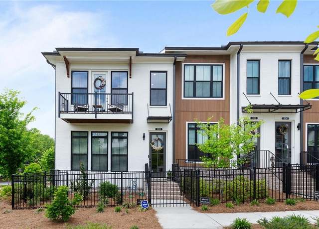 Property at 300 Olmstead Way, Alpharetta, GA 30022, 3 beds, 3.5 baths