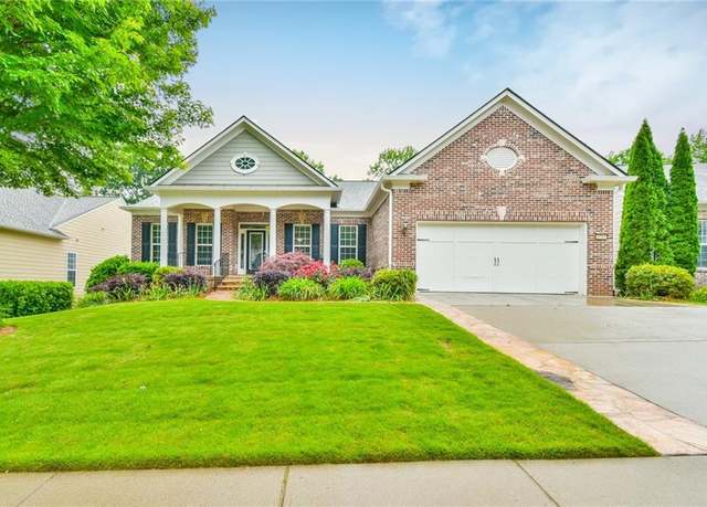 Property at 6714 Amherst Dr, Hoschton, GA 30548, 4 beds, 3 baths
