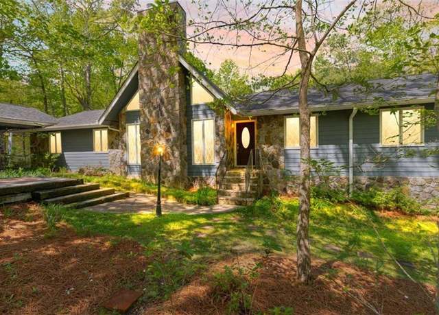 Property at 175 Flat Creek Ct, Fayetteville, GA 30214, 5 beds, 3 baths