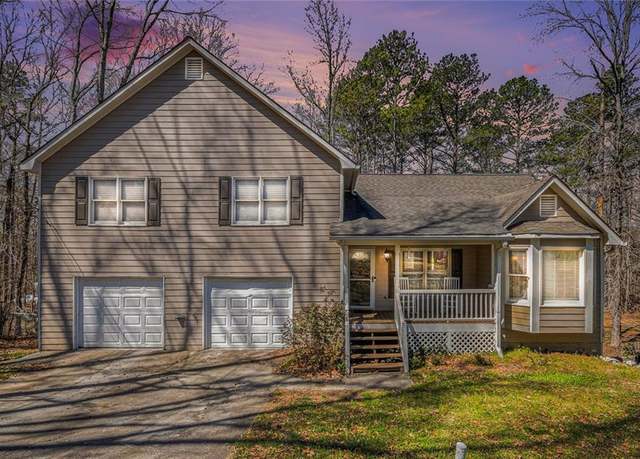 Property at 321 Oak Landing Cir, Douglasville, GA 30134, 3 beds, 2 baths