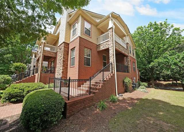 Property at 718 Province Pl SE, Atlanta, GA 30312, 3 beds, 3 baths