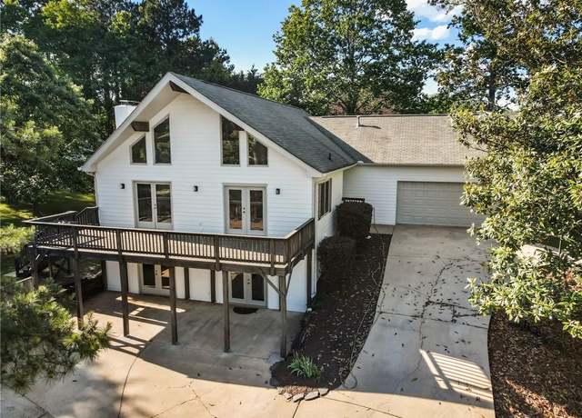 Property at 1875 Bernice Dr, Cumming, GA 30041, 5 beds, 4.5 baths