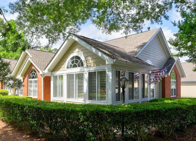 Property at 174 Vintage Club Cir, Marietta, GA 30066, 2 beds, 2 baths