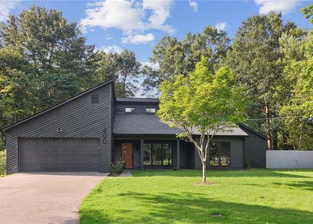 Property at 600 Applewood Ln NW, Marietta, GA 30064, 3 beds, 2.5 baths