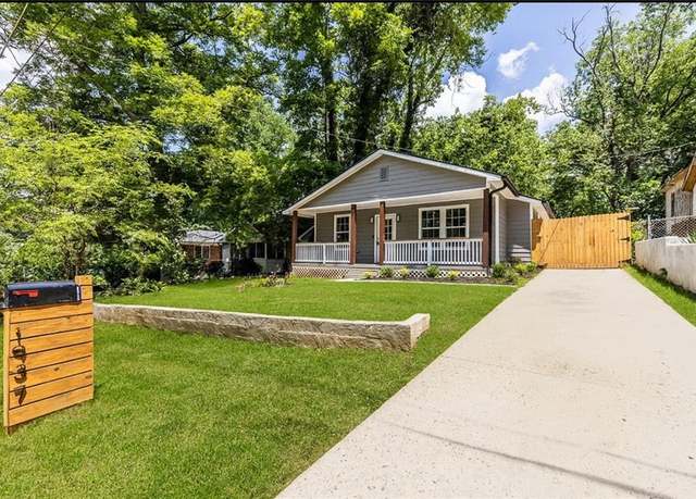 Property at 1937 Pinedale Dr NW, Atlanta, GA 30314, 3 beds, 2 baths