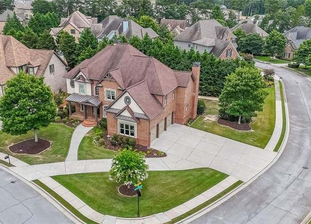 Property at 2381 Walkers Glen Ln, Buford, GA 30519, 5 beds, 4.5 baths