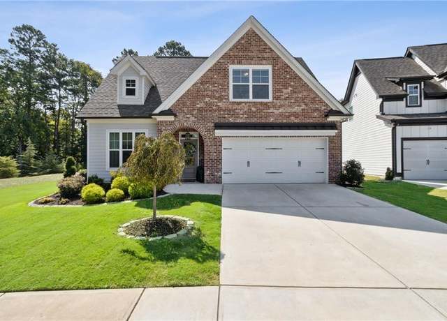 Property at 5220 Parkwood Dr, Flowery Branch, GA 30542, 4 beds, 3.5 baths