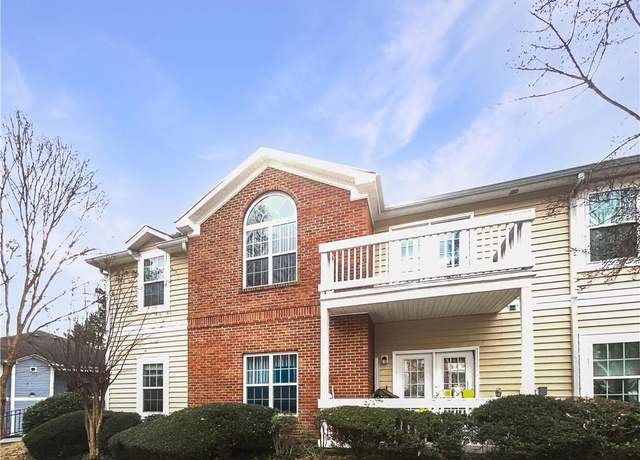 Property at 1394 Orchard Park Dr, Stone Mountain, GA 30083, 2 beds, 2 baths